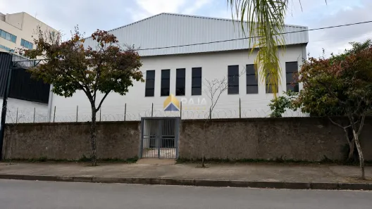 Galpão/Depósito/Armazém para alugar, 400m² no Estoril, Belo Horizonte
