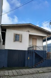 Casa com 3 Quartos à venda, 180m² no Pio X, Caxias do Sul