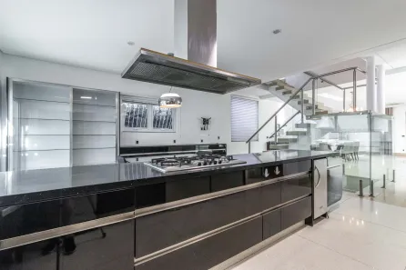Casa com 5 Quartos à venda, 570m² no Jardim Luzitânia, São Paulo