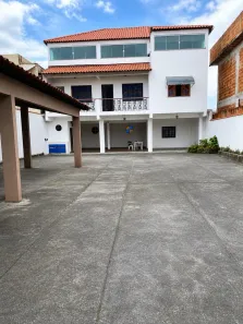 Casa com 3 Quartos para alugar, 240m² no Pedra de Guaratiba, Rio de Janeiro