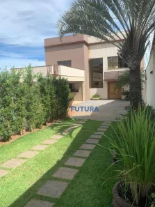 Casa com 4 Quartos para alugar, 311m² no Setor Habitacional Jardim Botânico, Brasília