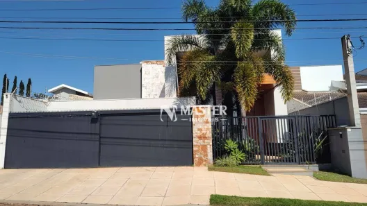 Sobrado com 3 Quartos à venda, 400m² no Jardim Tropical, Marília