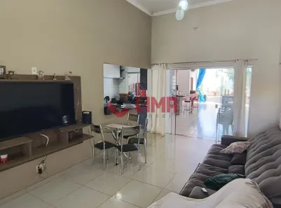 Casa com 3 Quartos à venda, 223m² no Jardim Ouro Verde, Bauru