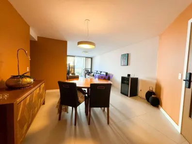 Apartamento com 4 Quartos para alugar, 146m² no Itaipu, Niterói