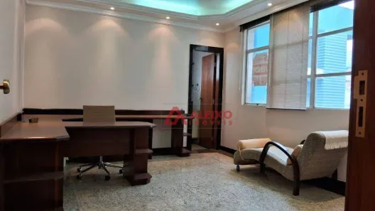 Sala Comercial à venda, 47m² no Santa Efigênia, Belo Horizonte