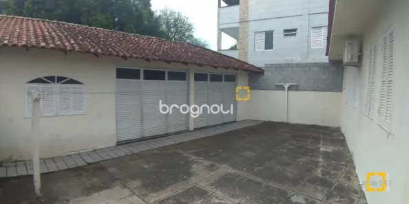 Casa com 4 Quartos à venda, 176m² no Pantanal, Florianópolis