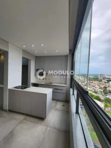Apartamento com 3 Quartos para alugar, 95m² no Osvaldo Rezende, Uberlândia