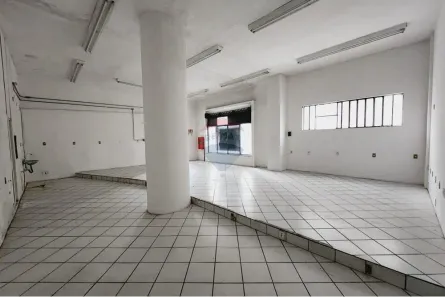 Ponto Comercial à venda, 81m² no Independência, Porto Alegre