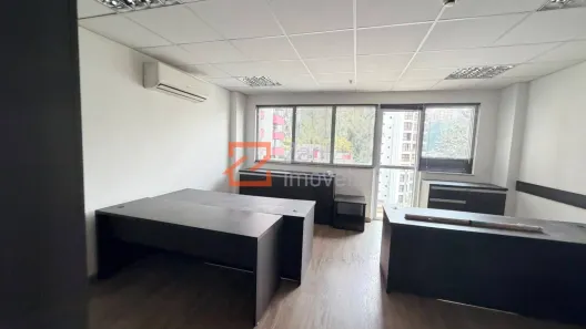 Sala Comercial para alugar, 42m² no Vila Andrade, São Paulo