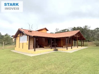 Casa de Condomínio com 3 Quartos à venda, 250m² no , Rio Acima