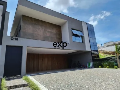 Casa de Condomínio com 3 Quartos para alugar, 240m² no Roncáglia, Valinhos
