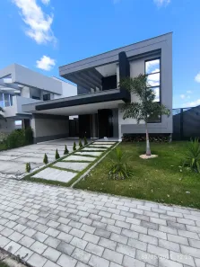Casa de Condomínio com 4 Quartos à venda, 316m² no Cidade Alpha, Eusébio