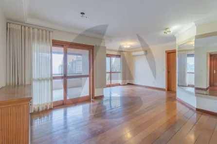 Apartamento com 3 Quartos para alugar, 179m² no Auxiliadora, Porto Alegre