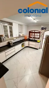 Casa com 3 Quartos para alugar, 320m² no Jardim do Lago, Jundiaí