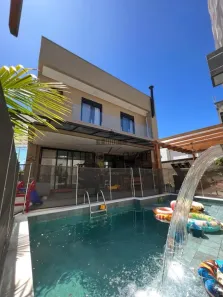 Casa de Condomínio com 3 Quartos à venda, 219m² no Parque Califórnia, Jacareí