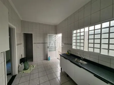 Casa com 3 Quartos à venda, 177m² no Jardim Estoril, Marília