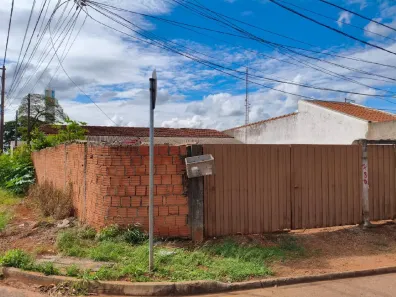 Casa com 2 Quartos à venda, 40m² no Vila Mazzei, Itapetininga