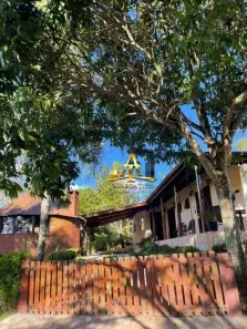 Casa de Condomínio com 3 Quartos à venda, 220m² no , Araçariguama