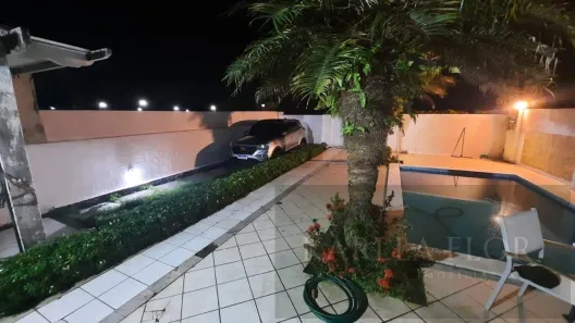 Casa com 3 Quartos à venda, 250m² no Antares, Maceió