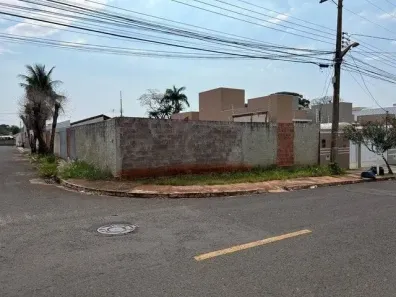 Lote/Terreno à venda, 360m² no Vila Margarida, Campo Grande