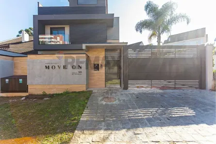 Sobrado com 3 Quartos à venda, 226m² no Centro Cívico, Curitiba