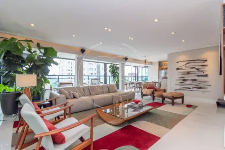 Apartamento com 3 Quartos à venda, 181m² no Moema, São Paulo