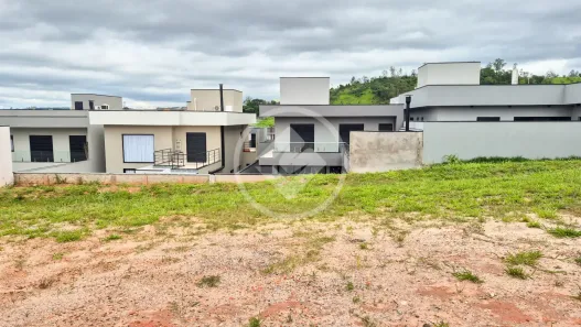 Lote/Terreno à venda, 300m² no Roncáglia, Valinhos