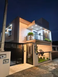 Sobrado com 3 Quartos à venda, 200m² no Rau, Jaraguá do Sul