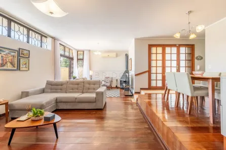 Casa com 3 Quartos à venda, 234m² no Petrópolis, Porto Alegre