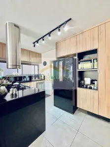 Casa de Condomínio com 3 Quartos à venda, 200m² no Tamboré, Santana de Parnaíba