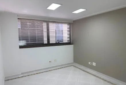 Ponto Comercial para alugar, 30m² no Santa Cecília, São Paulo