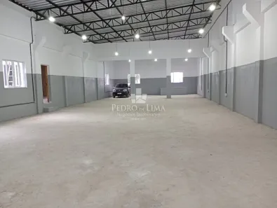 Galpão/Depósito/Armazém para alugar, 700m² no Jardim Três Marias, São Paulo