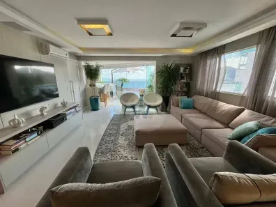 Apartamento com 3 Quartos para alugar, 212m² no Centro, Balneário Camboriú
