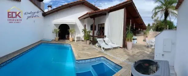 Sobrado com 3 Quartos à venda, 360m² no Vila Oliveira, Mogi das Cruzes