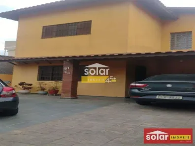 Sobrado com 3 Quartos à venda, 400m² no Vila Paranaguá, São Paulo