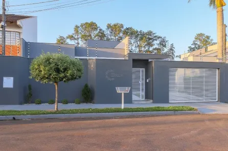 Casa com 3 Quartos à venda, 250m² no Mediterrâneo, Londrina