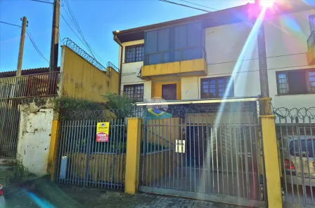 Sobrado com 3 Quartos à venda, 103m² no Santa Cândida, Curitiba