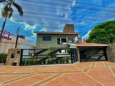 Sobrado com 5 Quartos para venda ou aluguel, 299m² no Solar Campestre, Rio Verde
