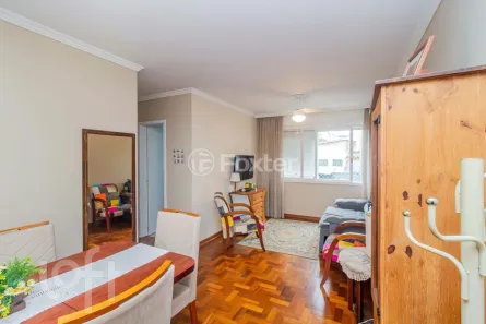 Apartamento com 2 Quartos à venda, 76m² no Medianeira, Porto Alegre