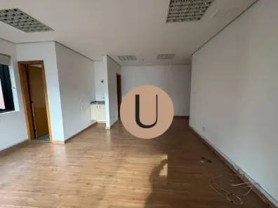 Sala Comercial à venda, 41m² no Vila Olímpia, São Paulo