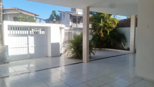 Casa de Condomínio com 3 Quartos para alugar, 240m² no Antares, Maceió