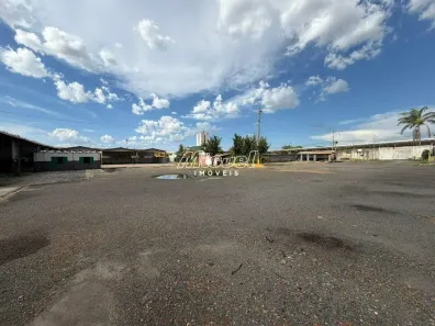 Prédio Comercial para alugar, 900m² no Paulicéia, Piracicaba