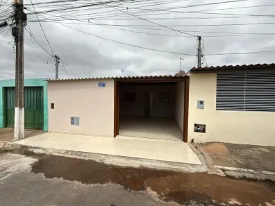 Casa de Condomínio com 2 Quartos à venda, 80m² no Setor de Chácaras Anhangüera C, Valparaíso de Goiás