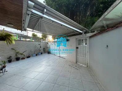 Casa com 3 Quartos à venda, 87m² no Embaré, Santos