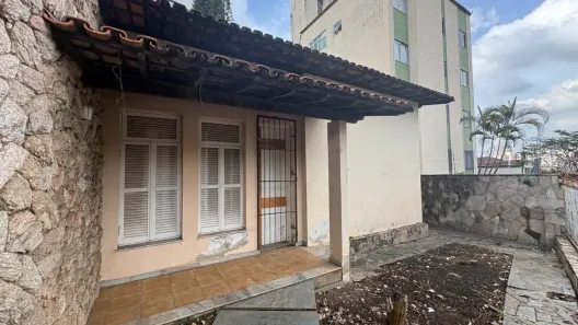Casa com 4 Quartos para alugar, 200m² no Prado, Belo Horizonte