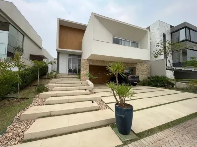 Casa de Condomínio com 4 Quartos à venda, 384m² no Núcleo Habitacional Sucuri, Cuiabá