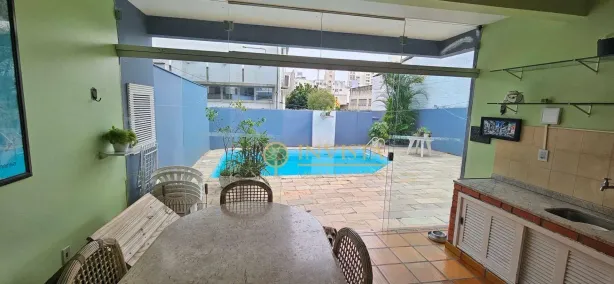 Casa com 4 Quartos à venda, 320m² no Estreito, Florianópolis