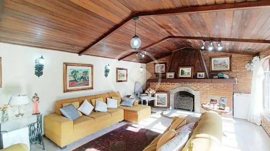 Casa com 6 Quartos à venda, 345m² no Santa Cecília, Teresópolis
