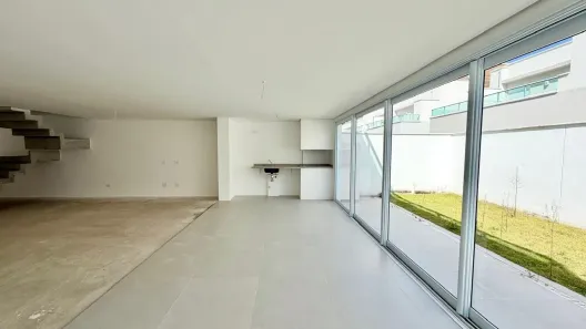 Casa de Condomínio com 3 Quartos à venda, 201m² no Arujázinho I, II e III, Arujá