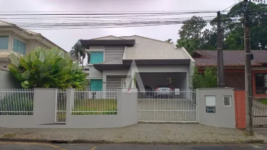 Casa com 3 Quartos à venda, 408m² no Glória, Joinville